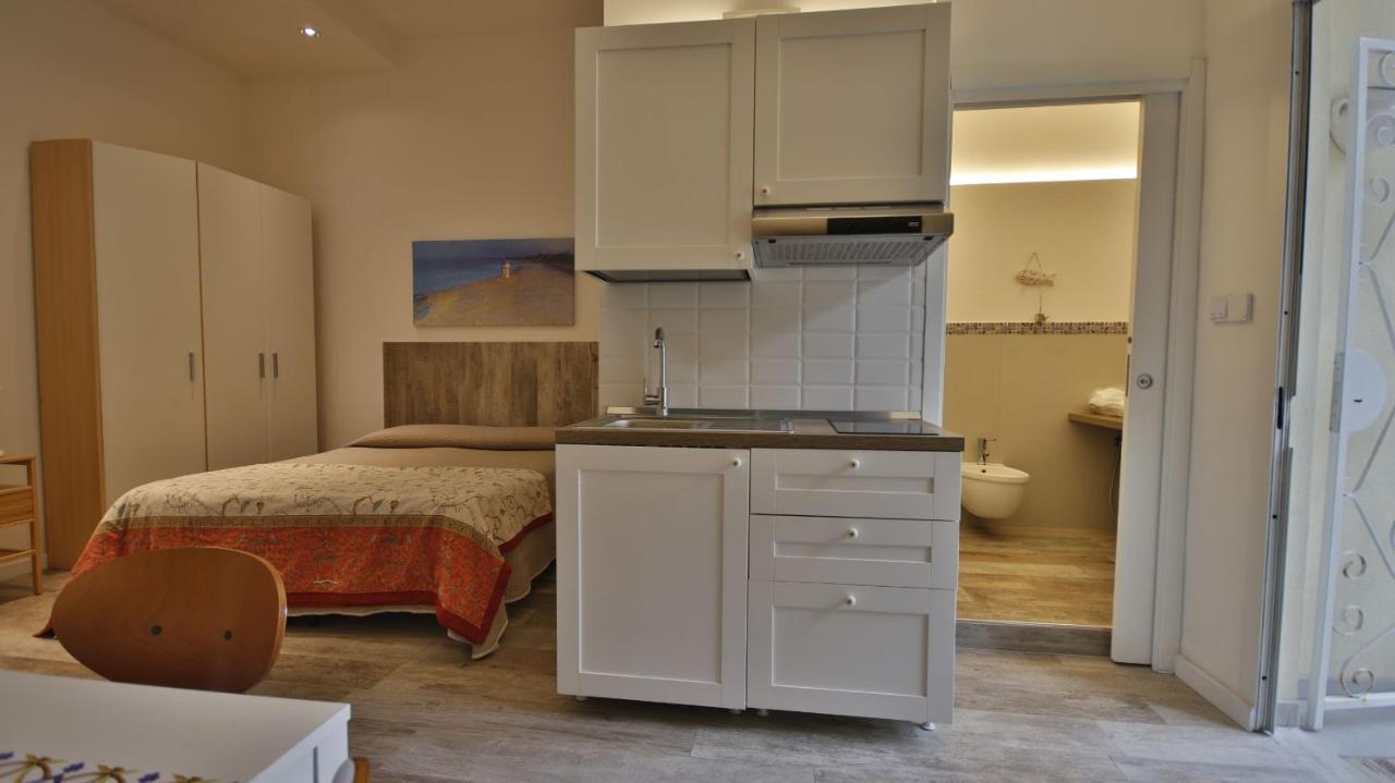 Casa Levante A 75 Mt Dalla Spiaggia Monopoli Exterior foto